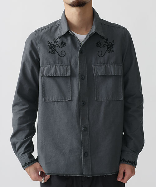 NANO universe(ナノユニバース)の「//刺繍製品染めシャツ(シャツ/ブラウス・メンズ・レンガ/スミクロ・LARGE/SMALL/MEDIUM)」の6枚目の写真