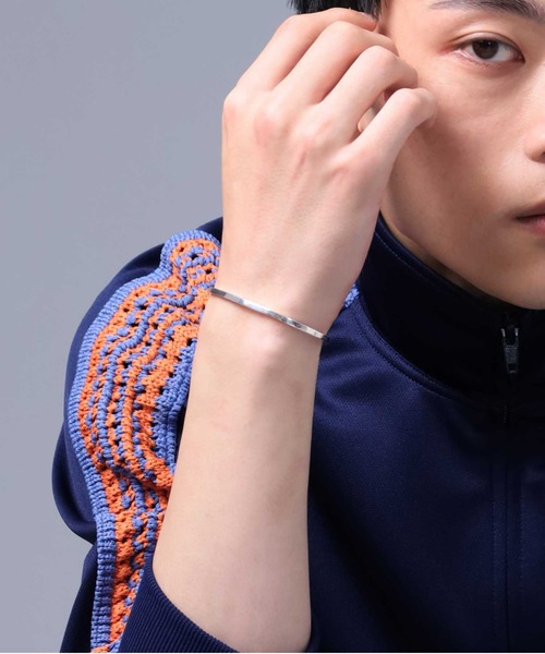 LION HEART(ライオンハート)の「“for Gift”ライトスクエアバングル/シルバー925【LION HEART / ライオンハート】(バングル/リストバンド・メンズ・ブラック/シルバー・FREE)」の16枚目の写真