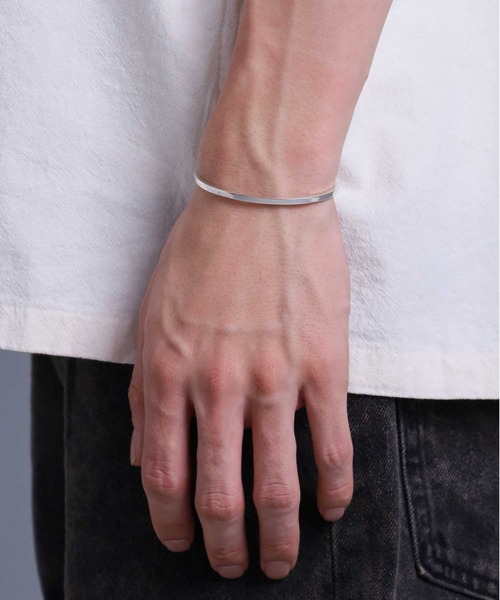 LION HEART(ライオンハート)の「“for Gift”ライトスクエアバングル/シルバー925【LION HEART / ライオンハート】(バングル/リストバンド・メンズ・ブラック/シルバー・FREE)」の20枚目の写真