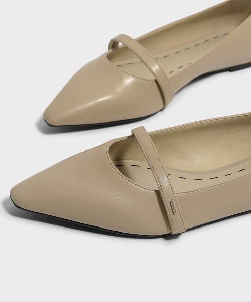 CHARLES & KEITH(チャールズ & キース)の「ポインテッドトゥメリージェーン / POINTED TOE MARY JANES(バレエシューズ・レディース・ブラック/ブルー/ミント/アイボリー・22.5cm/23cm/23.5cm/24.5cm/25cm/25.5cm)」の14枚目の写真