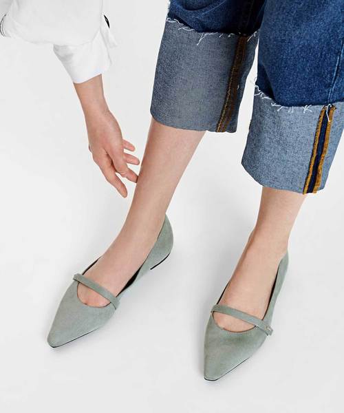 CHARLES & KEITH(チャールズ & キース)の「ポインテッドトゥメリージェーン / POINTED TOE MARY JANES(バレエシューズ・レディース・ブラック/ブルー/ミント/アイボリー・22.5cm/23cm/23.5cm/24.5cm/25cm/25.5cm)」の22枚目の写真