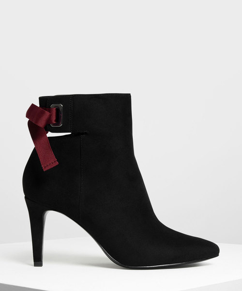 CHARLES & KEITH(チャールズ & キース)の「レースアップボウアンクルブーツ / LACE UP BOW ANKLE BOOTS(ブーツ・レディース・ブルーグリーン/ブラック/ライトベージュ・24.5cm/25cm/23cm/23.5cm/25.5cm/22.5cm)」の2枚目の写真