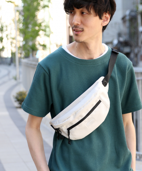 GLOBAL WORK（グローバルワーク）の「ウェストバッグL SS/835705（ボディバッグ/ウエストポーチ・メンズ・ホワイト/ブラック/ベージュ/オレンジ/グリーン/その他/ライトイエロー/ネイビー/レッド・FREE）」の2枚目の写真