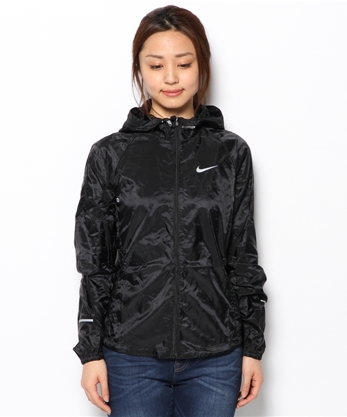 NIKE(ナイキ)の「ナイキ ウィメンズ サイクロン ジャケット NIKE AS CYCLONE JACKET 588658(ナイロンジャケット・レディース・ホワイト/ブラック/レッド・MEDIUM/SMALL)」の8枚目の写真