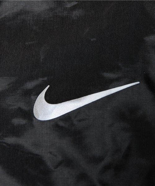 NIKE(ナイキ)の「ナイキ ウィメンズ サイクロン ジャケット NIKE AS CYCLONE JACKET 588658(ナイロンジャケット・レディース・ホワイト/ブラック/レッド・MEDIUM/SMALL)」の12枚目の写真