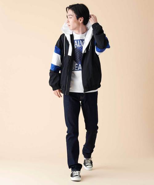 Calvin Klein Jeans(カルヴァンクラインジーンズ)の「スリーブ カラー ストライプ ナイロン ジャケット(ナイロンジャケット・メンズ・ブラック・S/M/L/XL)」の3枚目の写真