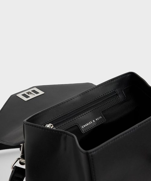 CHARLES & KEITH（チャールズ & キース）の「2ウェイジップトップハンドルバッグ / Two-Way Zip Top Handle Bag（ハンドバッグ・レディース・ブラック/ベージュ・M）」の8枚目の写真