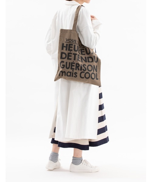 nop de nod（ノップドゥノッド）の「マルシェバッグ (Laukku fold)（トートバッグ・レディース・グレー/モカ/クリアレッド/スミクロ/ネイビー/カーキ・8/3）」の19枚目の写真