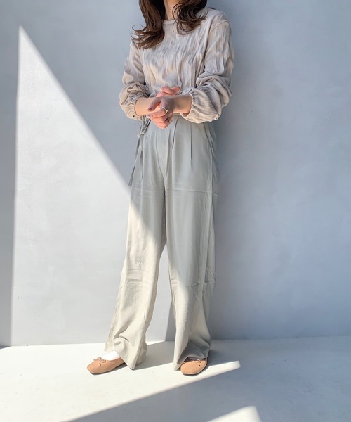 LE MORE（リモア）の「ウエストリボンタックパンツ（その他パンツ・レディース・ベージュ/グレー・FREE）」の3枚目の写真