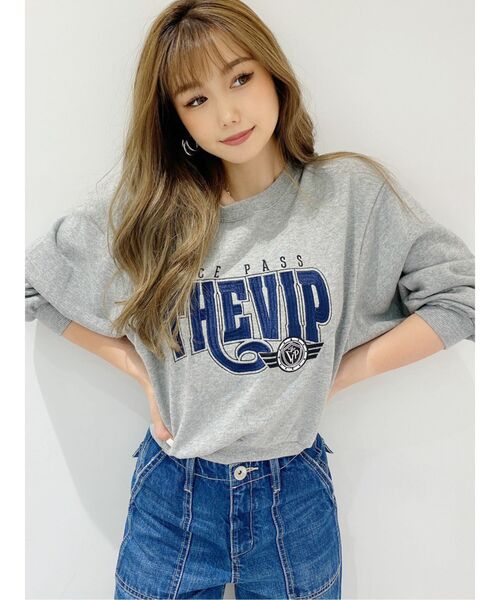 GYDA（ジェイダ）の「THE VIPショートスウェットプルオーバー（スウェット・レディース・グレー/オフホワイト/グリーン・FREE）」の2枚目の写真