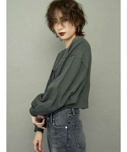 GYDA（ジェイダ）の「THE VIPショートスウェットプルオーバー（スウェット・レディース・グレー/オフホワイト/グリーン・FREE）」の14枚目の写真