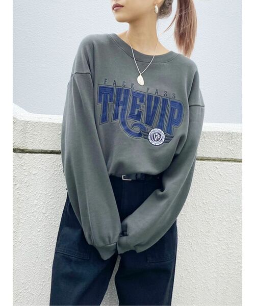 GYDA（ジェイダ）の「THE VIPショートスウェットプルオーバー（スウェット・レディース・グレー/オフホワイト/グリーン・FREE）」の11枚目の写真