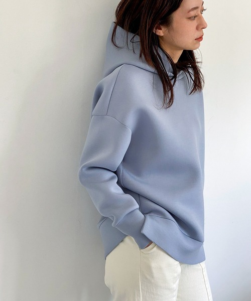 ottilie(オティーリエ)の「ボンディングパーカー(パーカー・レディース・ナチュラル/チャコールグレー/ブラック/モカ/サックスブルー・FREE)」の12枚目の写真