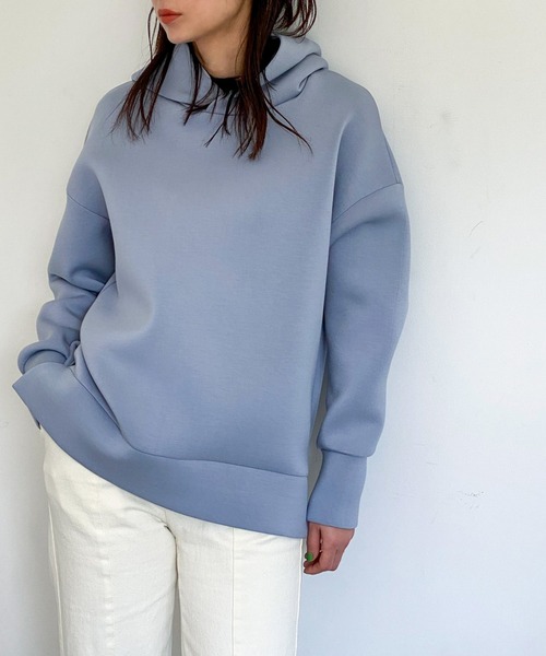 ottilie(オティーリエ)の「ボンディングパーカー(パーカー・レディース・ナチュラル/チャコールグレー/ブラック/モカ/サックスブルー・FREE)」の11枚目の写真