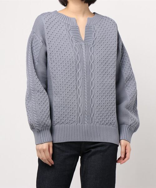 HONEYSUCKLE ROSE（ハニーサックルローズ）の「【HONEYSUCKLE ROSE】洗える軽ふわキーネック（ニット/セーター・レディース・ベージュ/ブラウン/グレー/オフホワイト/ピンク/ブルー・M/L）」の5枚目の写真