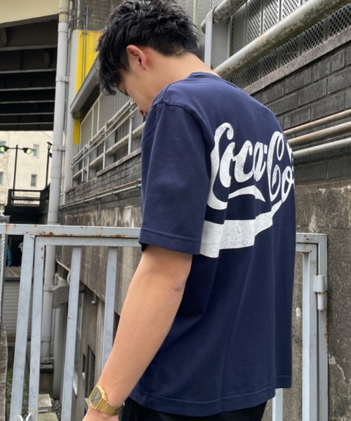Coca Cola（コカコーラ）の「＜コカ・コーラ＞ウォッシュ加工Ｔシャツ（Tシャツ/カットソー・メンズ・ホワイト/ブラック/ネイビー・MEDIUM/X-LARGE/LARGE）」の3枚目の写真