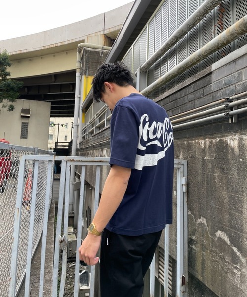 Coca Cola（コカコーラ）の「＜コカ・コーラ＞ウォッシュ加工Ｔシャツ（Tシャツ/カットソー・メンズ・ホワイト/ブラック/ネイビー・MEDIUM/X-LARGE/LARGE）」の21枚目の写真