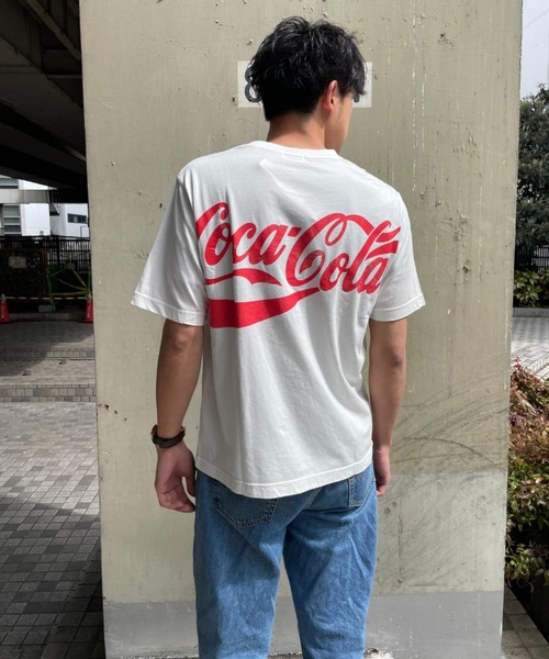 Coca Cola（コカコーラ）の「＜コカ・コーラ＞ウォッシュ加工Ｔシャツ（Tシャツ/カットソー・メンズ・ホワイト/ブラック/ネイビー・MEDIUM/X-LARGE/LARGE）」の18枚目の写真