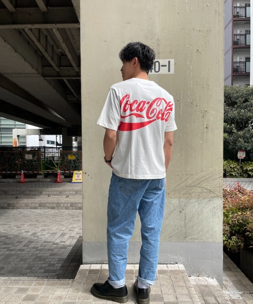 Coca Cola（コカコーラ）の「＜コカ・コーラ＞ウォッシュ加工Ｔシャツ（Tシャツ/カットソー・メンズ・ホワイト/ブラック/ネイビー・MEDIUM/X-LARGE/LARGE）」の19枚目の写真