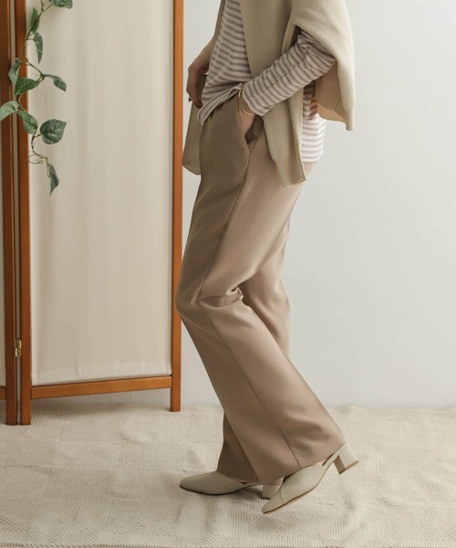 URBAN RESEARCH DOORS(アーバンリサーチドアーズ)の「フレアイージーパンツ(その他パンツ・レディース・ブラック/ピンク/グレー系その他・38/36)」の1枚目の写真