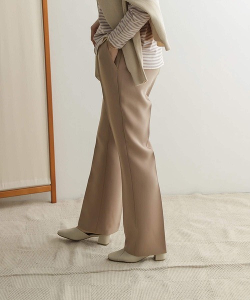 URBAN RESEARCH DOORS(アーバンリサーチドアーズ)の「フレアイージーパンツ(その他パンツ・レディース・ブラック/ピンク/グレー系その他・38/36)」の18枚目の写真