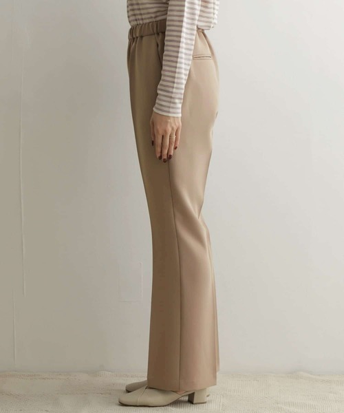 URBAN RESEARCH DOORS(アーバンリサーチドアーズ)の「フレアイージーパンツ(その他パンツ・レディース・ブラック/ピンク/グレー系その他・38/36)」の11枚目の写真