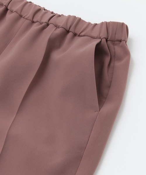 URBAN RESEARCH DOORS(アーバンリサーチドアーズ)の「フレアイージーパンツ(その他パンツ・レディース・ブラック/ピンク/グレー系その他・38/36)」の7枚目の写真