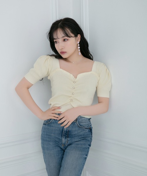 ANDGEEBEE（アンジービー）の「パールコンパクトトップス（ニット/セーター・レディース・アイボリー/ブルー・MEDIUM）」の5枚目の写真