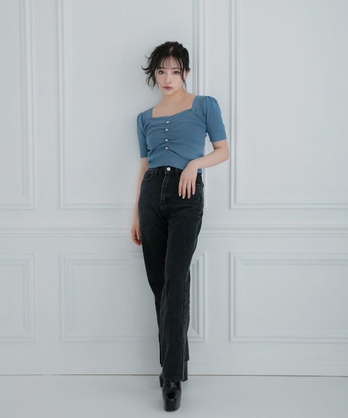 ANDGEEBEE（アンジービー）の「パールコンパクトトップス（ニット/セーター・レディース・アイボリー/ブルー・MEDIUM）」の4枚目の写真