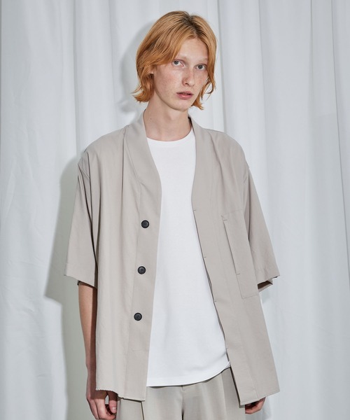 UNITED TOKYO（ユナイテッドトウキョウ）の「撥水ナイロンカラーレスシャツ（シャツ/ブラウス・メンズ・ブラック/ピンク/ライトベージュ/ライトグレー・FREE）」の3枚目の写真