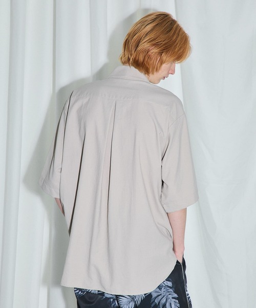 UNITED TOKYO（ユナイテッドトウキョウ）の「撥水ナイロンカラーレスシャツ（シャツ/ブラウス・メンズ・ブラック/ピンク/ライトベージュ/ライトグレー・FREE）」の22枚目の写真