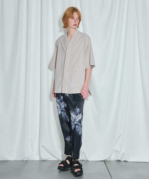 UNITED TOKYO（ユナイテッドトウキョウ）の「撥水ナイロンカラーレスシャツ（シャツ/ブラウス・メンズ・ブラック/ピンク/ライトベージュ/ライトグレー・FREE）」の19枚目の写真