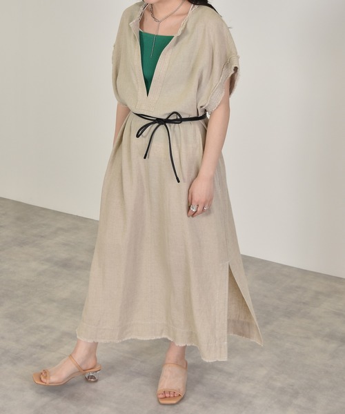 w closet（ダブルクローゼット）の「カフタンワンピース（ワンピース・レディース・ベージュ/スミクロ・FREE）」の6枚目の写真