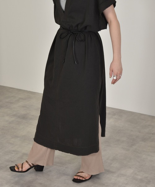 w closet（ダブルクローゼット）の「カフタンワンピース（ワンピース・レディース・ベージュ/スミクロ・FREE）」の20枚目の写真