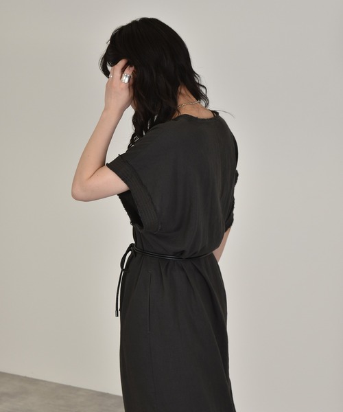 w closet（ダブルクローゼット）の「カフタンワンピース（ワンピース・レディース・ベージュ/スミクロ・FREE）」の21枚目の写真