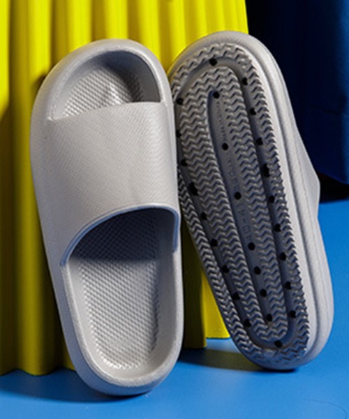 TeddyShop（テディショップ）の「男女兼用フラットシャワーサンダル（サンダル・メンズ・ブラック/イエロー/オレンジ/ブルー/ピンク/ネイビー/グレー・27cm/26cm/25cm/28cm/24cm）」の3枚目の写真