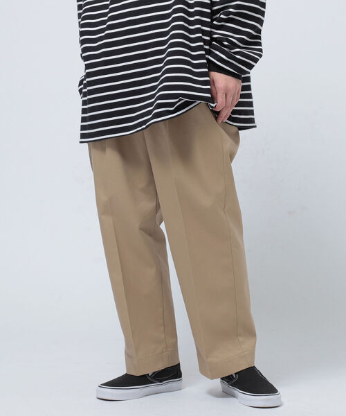 BEAMS(ビームス)の「BEAMS / 1プリーツ ワークトラウザーパンツ(チノパンツ・メンズ・ベージュ/インディゴブルー/グリーン系その他/バーガンディー・SMALL/MEDIUM/LARGE/X-LARGE)」の17枚目の写真