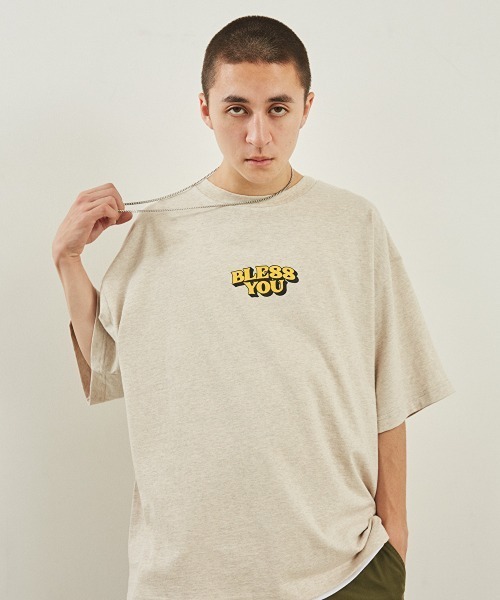 WEGO（ウィゴー）の「WEGO/ヘビーウエイト グラフィティビックシルエット5分袖Tシャツ（Tシャツ/カットソー・メンズ・ブラック/オレンジ/オートミール/ホワイト・LARGE/SMALL/MEDIUM）」の11枚目の写真