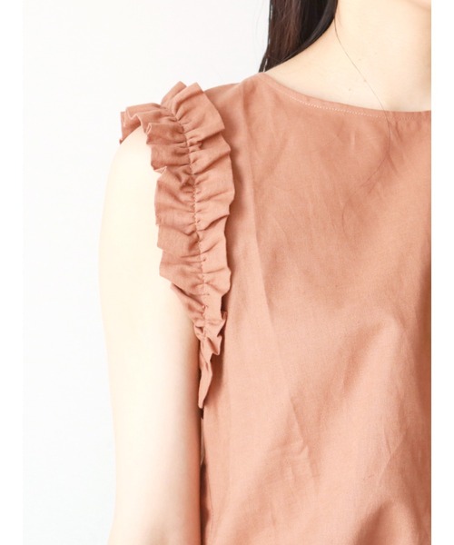 Te chichi（テチチ）の「袖口フリルノースリーブブラウス（シャツ/ブラウス・レディース・ブラウン/ネイビー/ベージュ・ﾌﾘ-）」の7枚目の写真