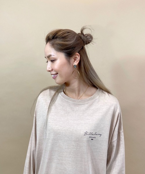 BILLABONG（ビラボン）の「BILLABONG/ビラボン ビッグシルエット バックプリントロンT BB014-052（Tシャツ/カットソー・レディース・ホワイト/ピンク/ブラウン/ブラック・M/L）」の5枚目の写真