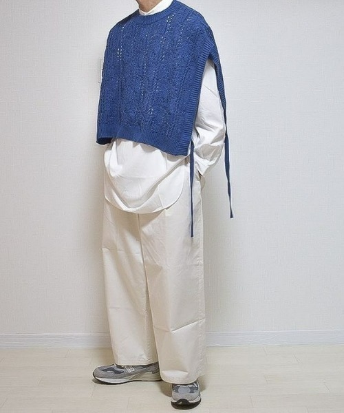 unlow（アンロー）の「透かし編みショートニットベスト（ニット/セーター・メンズ・ブラック/ブルー・FREE）」の6枚目の写真