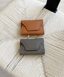 Didot.showroom（ディドット ショールーム）の「《24色展開》リアルレザーマグネット式ミニ財布（コインケース）」