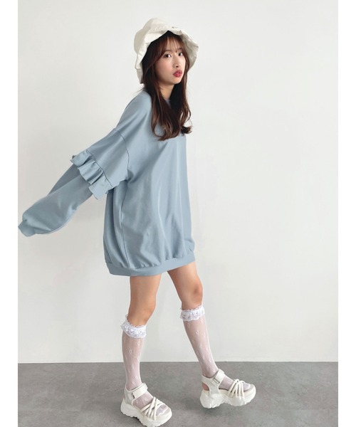 Honey Salon(ハニーサロン)の「fallin刺繍フリルミニ裏毛プルオーバー(ワンピース・レディース・ホワイト/ブラック/ブルー・FREE)」の9枚目の写真