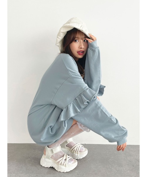 Honey Salon(ハニーサロン)の「fallin刺繍フリルミニ裏毛プルオーバー(ワンピース・レディース・ホワイト/ブラック/ブルー・FREE)」の19枚目の写真