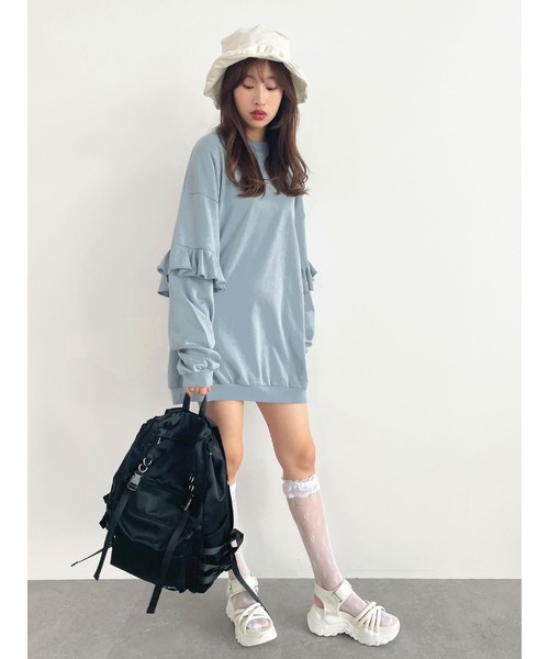 Honey Salon(ハニーサロン)の「fallin刺繍フリルミニ裏毛プルオーバー(ワンピース・レディース・ホワイト/ブラック/ブルー・FREE)」の22枚目の写真