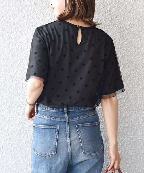 SHIPS（シップス）の「【WEB限定】チュールドッキングTEE 2◇（Tシャツ/カットソー・レディース・ブラック/チャコールグレー/ライトグレー/ライトホワイト・ONE SIZE）」の18枚目の写真