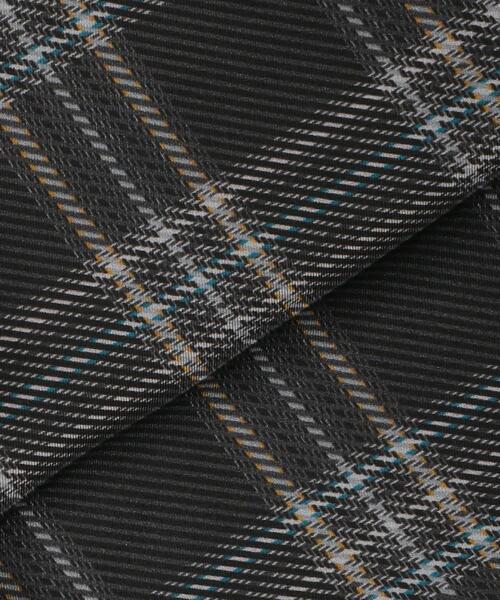 AD56（エーディーチンクワンタセイ）の「＜AD56＞シルク チェック ポケットチーフ（ポケットチーフ・メンズ・ダークブラウン/ダークグレー・FREE）」の5枚目の写真