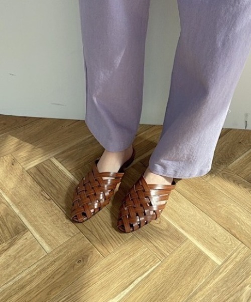 AMAIL(アマイル)の「Mesh tsukkake shoes(サンダル・レディース・ブラウン/ブラック/ベージュ・S/L/M)」の2枚目の写真