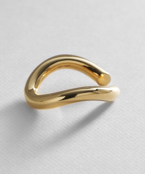 COCOSHNIK（ココシュニック）の「シルバー ラインイヤーカフ カーブ GP（イヤーカフ・レディース・ゴールド・00）」の5枚目の写真