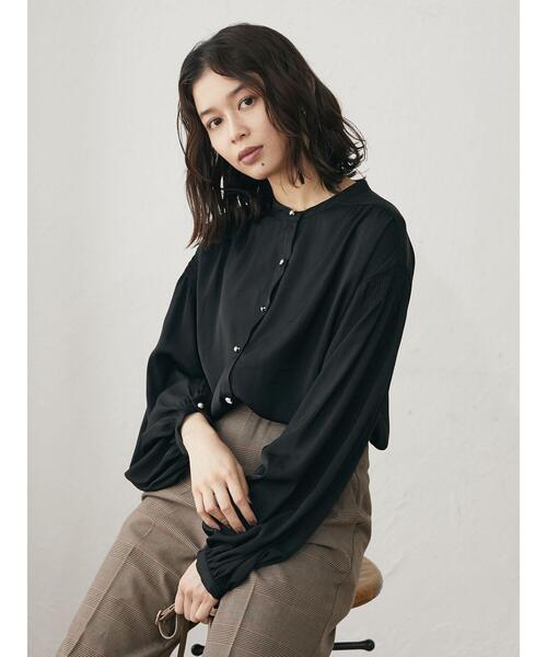 ELENCARE DUE（エレンカーレデュエ）の「・ELENCARE DUE ボリュームスリーブブラウス＊（シャツ/ブラウス・レディース・ベージュ/ブルー/アイボリー/ブラック・FREE）」の7枚目の写真